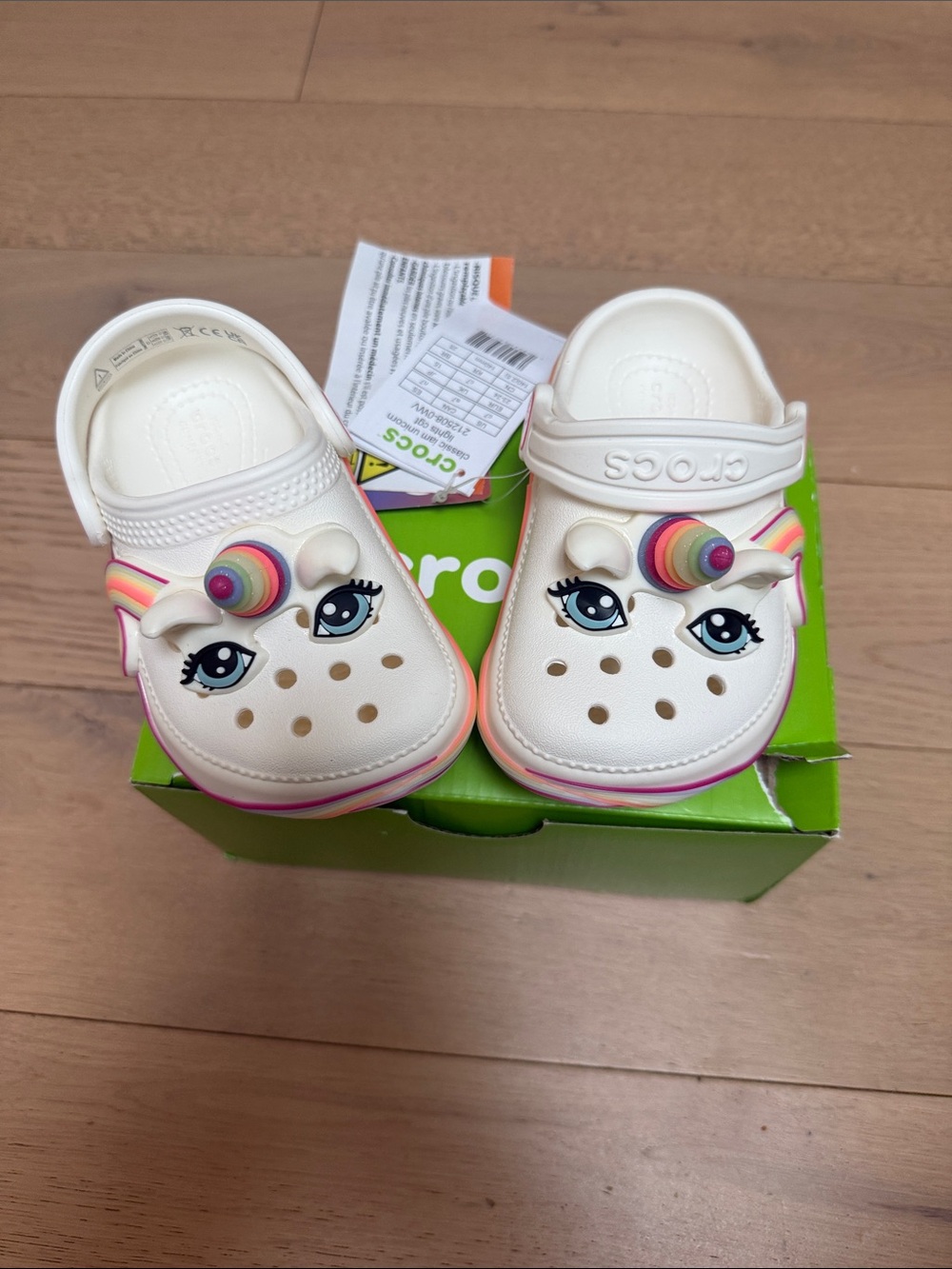 CROCS Kids White Unicorn Clog Sandals with Rainbow Details girls sz 7 todler